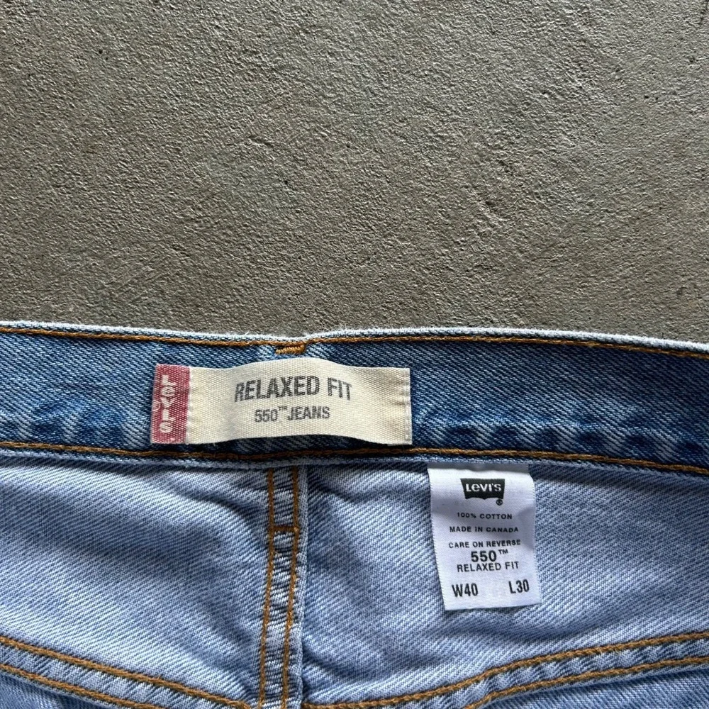 Vintage Levis 550 Jeans Size 40x30 Blue Light Wash Denim‎ Relaxed Fit